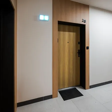 Nowy Targowek Charming Appartement Varsovie